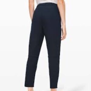 Essential High-Rise Trouser